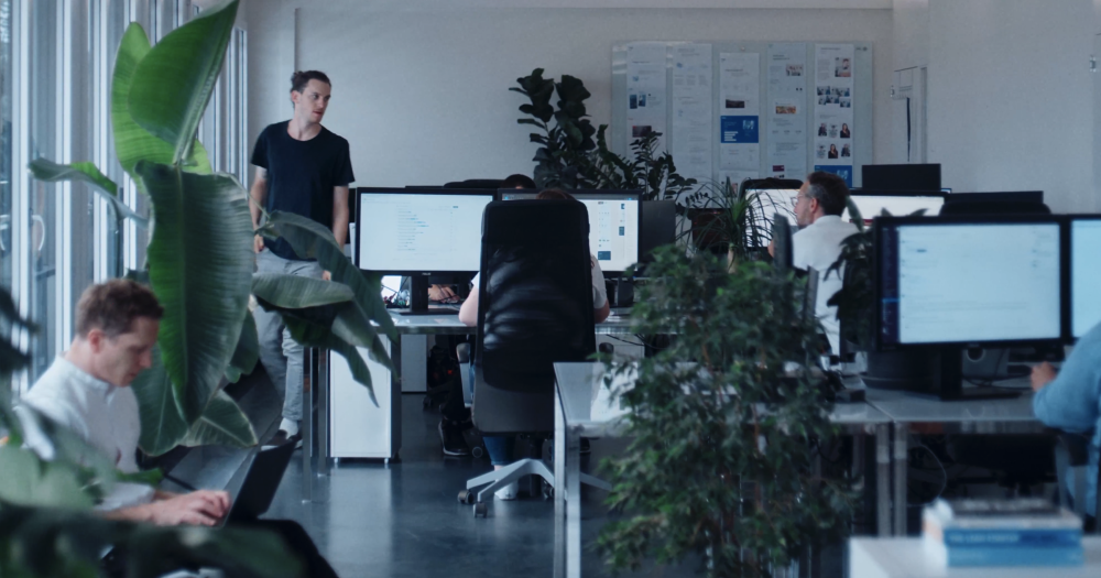 Blick ins Büro der AI-Agentur Helga